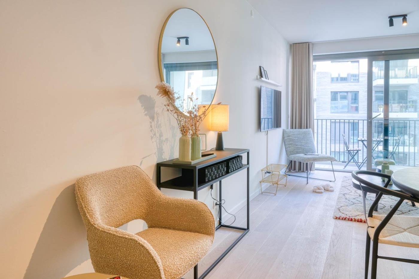 Appartement Cozy 5-person Near The In Oostende